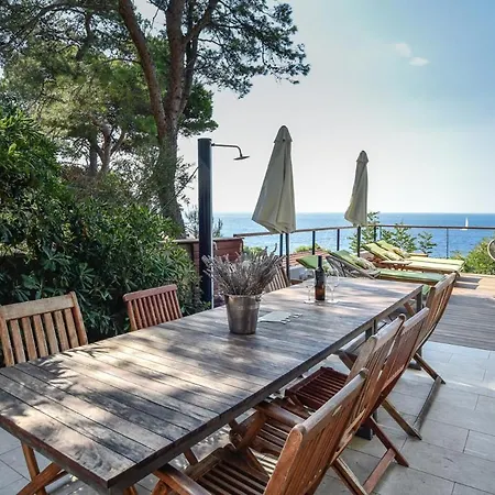 Lucica Sleeps 8 With Pool And Wifi Χβαρ