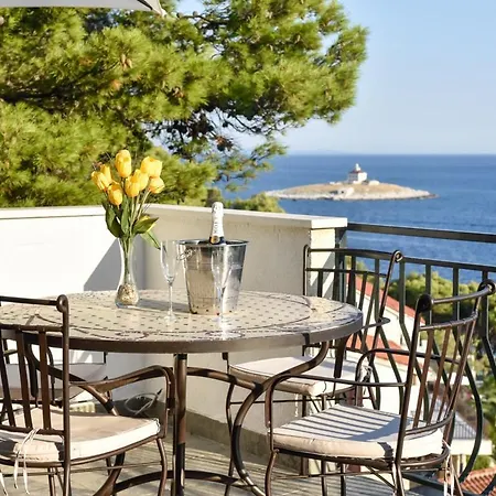 Lucica Sleeps 8 With Pool And Wifi Βίλα
