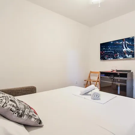 Lucica Sleeps 8 With Pool And Wifi Βίλα Χβαρ