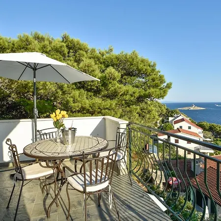 Lucica Sleeps 8 With Pool And Wifi * Χβαρ